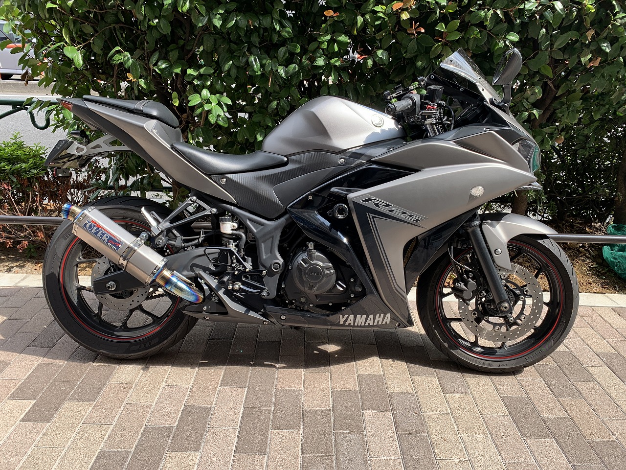 50130 YZF-R25
