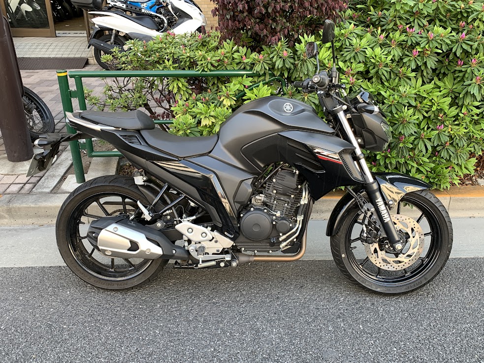 FZ25 東京